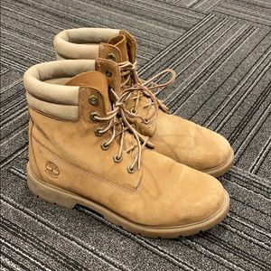 Like-new Timberland Boots